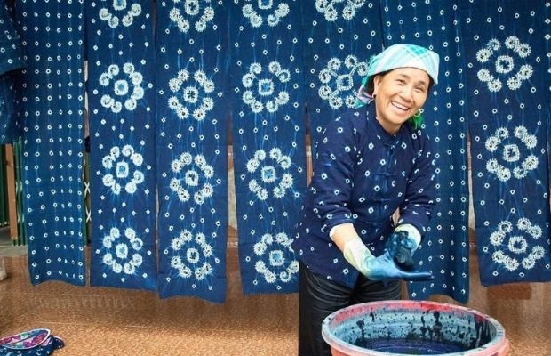 Indigo dyeing in Sapa